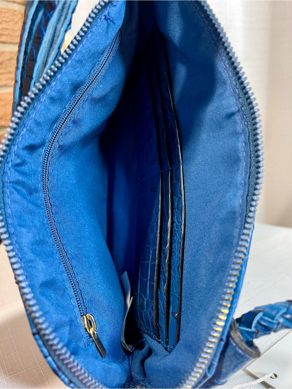 NWT Virago Collection Blue Crocodile Embossed Wristlet Clutch Tassel Bag - Picture 4 of 8